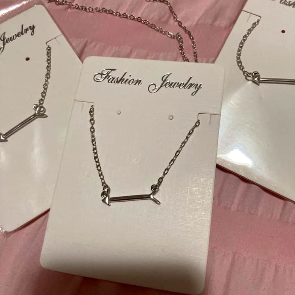 Arrow necklace